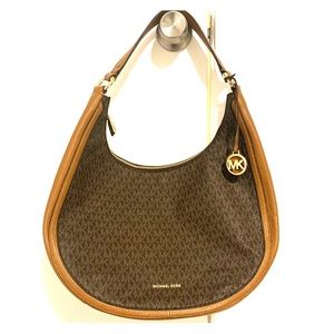 Michael Kors Signature Hobo bag